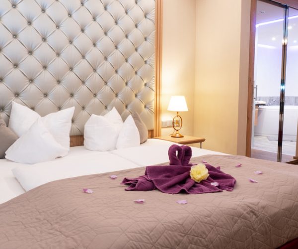 Romantik Suite 350 Bett 4