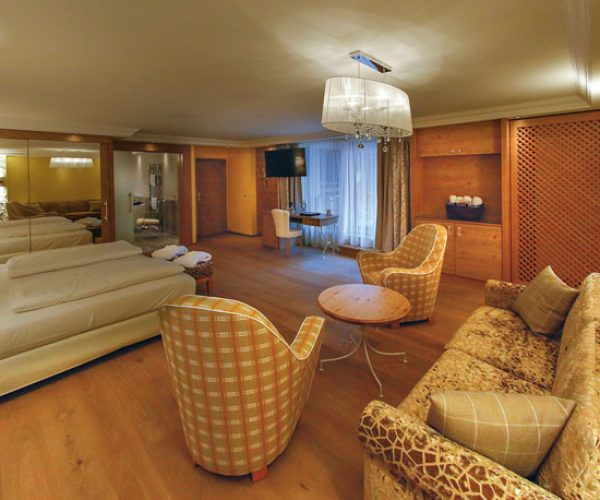 honeymonn-suite-04-heller